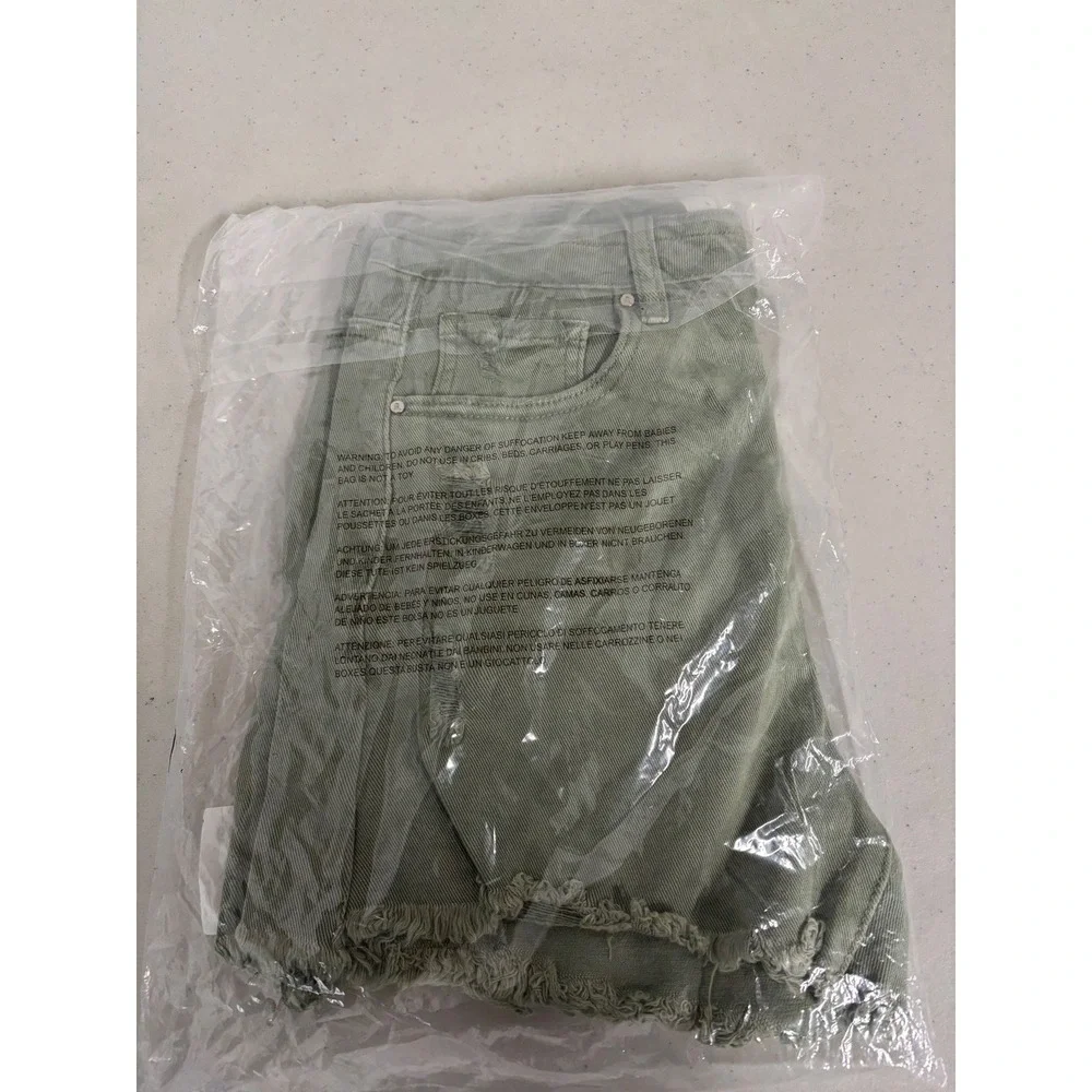 Risen Los Angeles High Rise Distressed Denim Shorts‎ Olive Green Large NWT - Picture 3 of 3